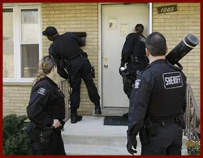 East Providence Lock And Key East Providence, RI 401-757-6196 - 17-eviction-service